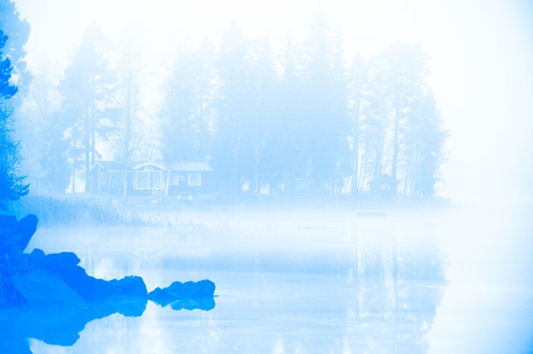 eremitens-boning-i-dimma