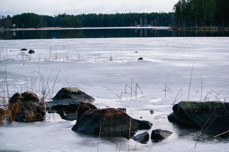iskanten drar sej tillbaka